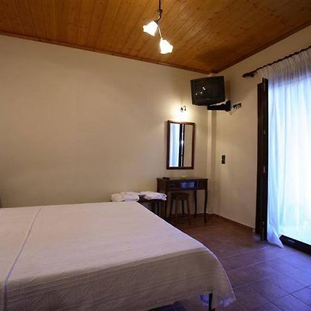 Mirsinia Apartments - Skopelos Loutraki  Luaran gambar