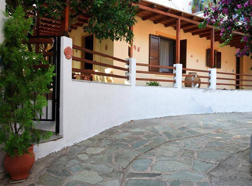 Mirsinia Apartments - Skopelos Loutraki  Luaran gambar